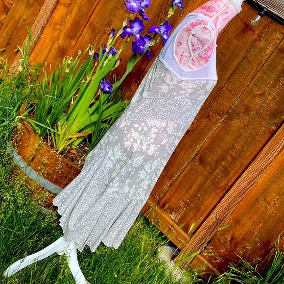 Deco e vous & nous 100% cotton, hidden side zipper for formed fit. Bust 17”-zip - Picture 5 of 8